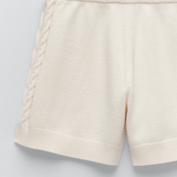 ZARA Cable Knit Shorts - Picture 2 of 6